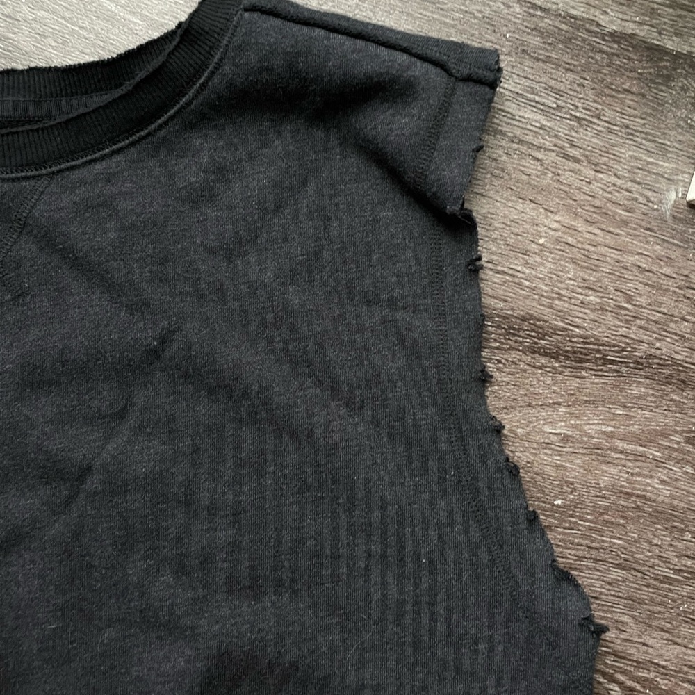 FP Movement Free People Active Crop Sleeveless Sweater Tank Grey Black Sz M - Picture 4 of 10